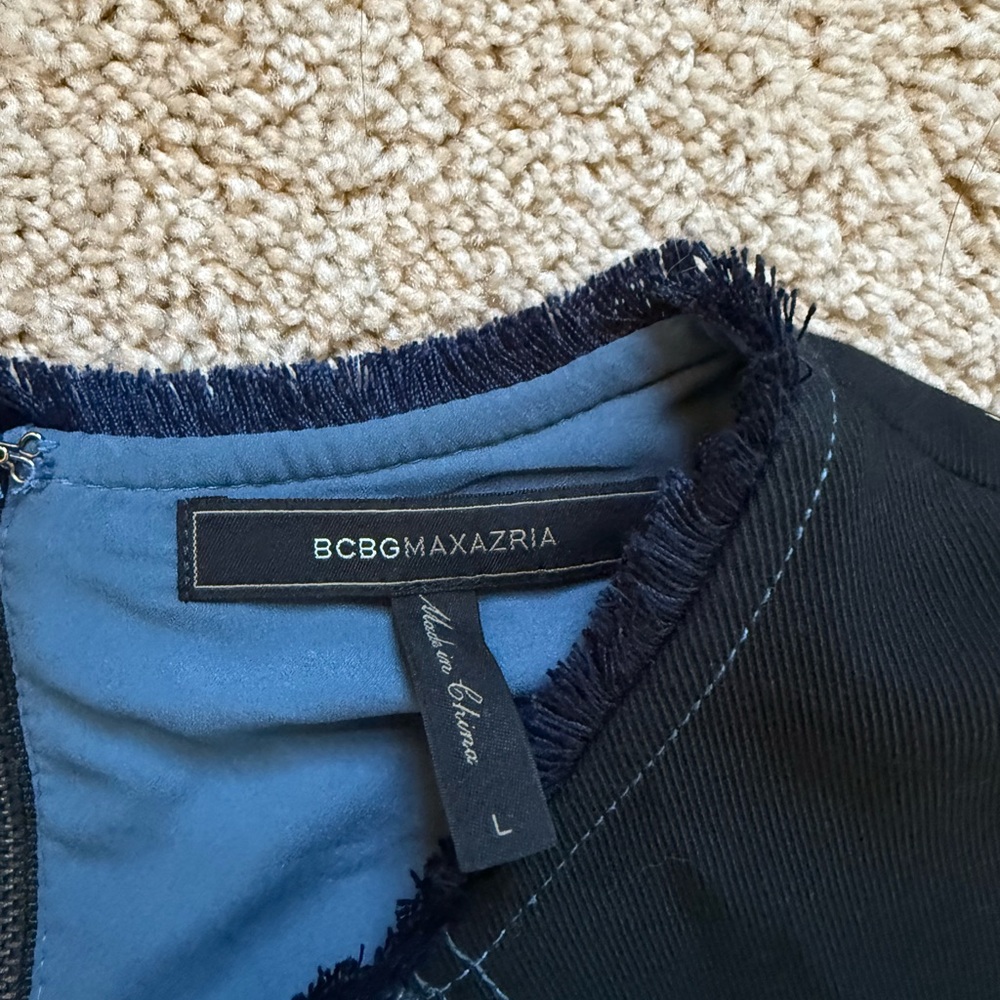 Bcbgmaxazria Blue Patchwork Sleeveless Blouse - image 3